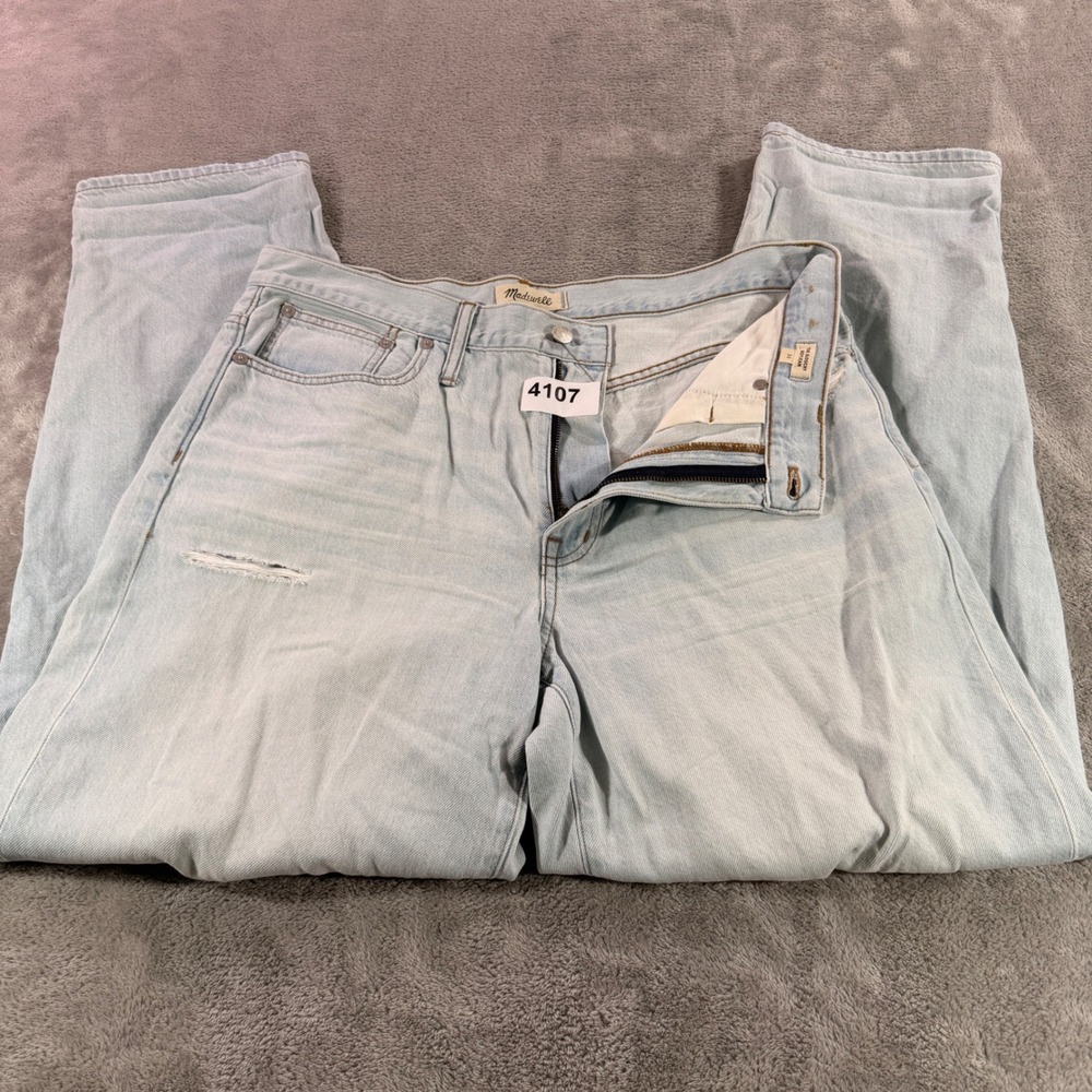 Madewell The Slouchy Boyjean Women 30 Light Wash Distressed Straight Leg Jeans